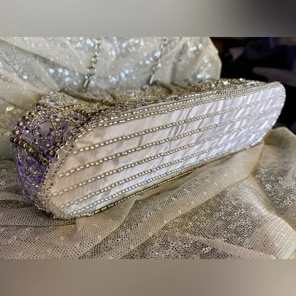 Elegant Silver Beaded Clutch with Crossbody Strap - Picture 12 of 14